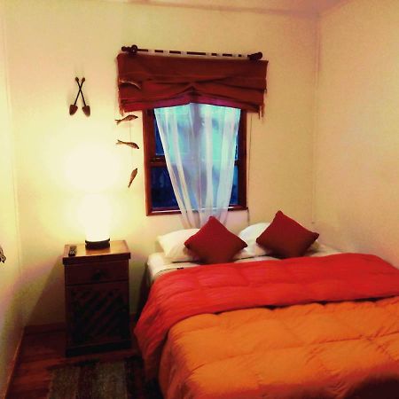 Hostal Torre De Babel Castro Esterno foto