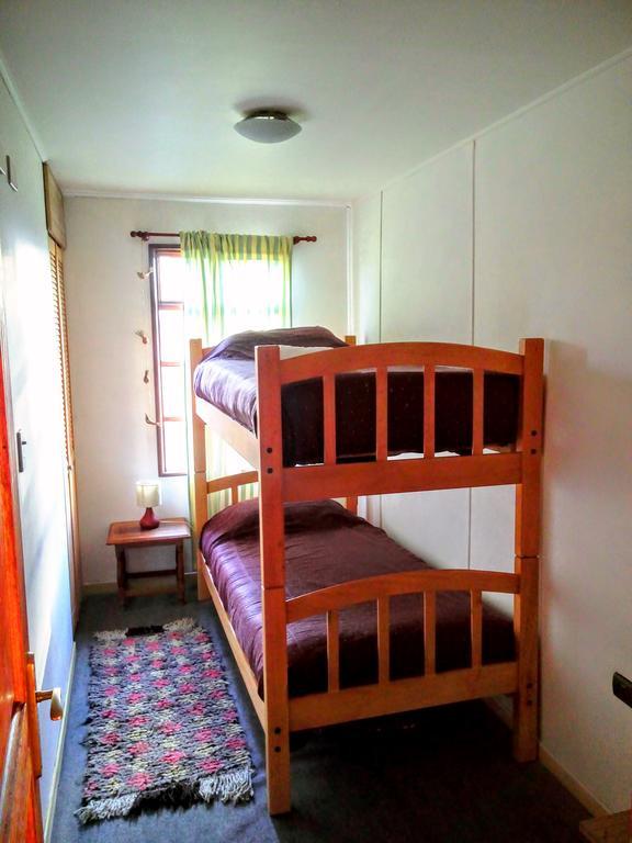 Hostal Torre De Babel Castro Esterno foto